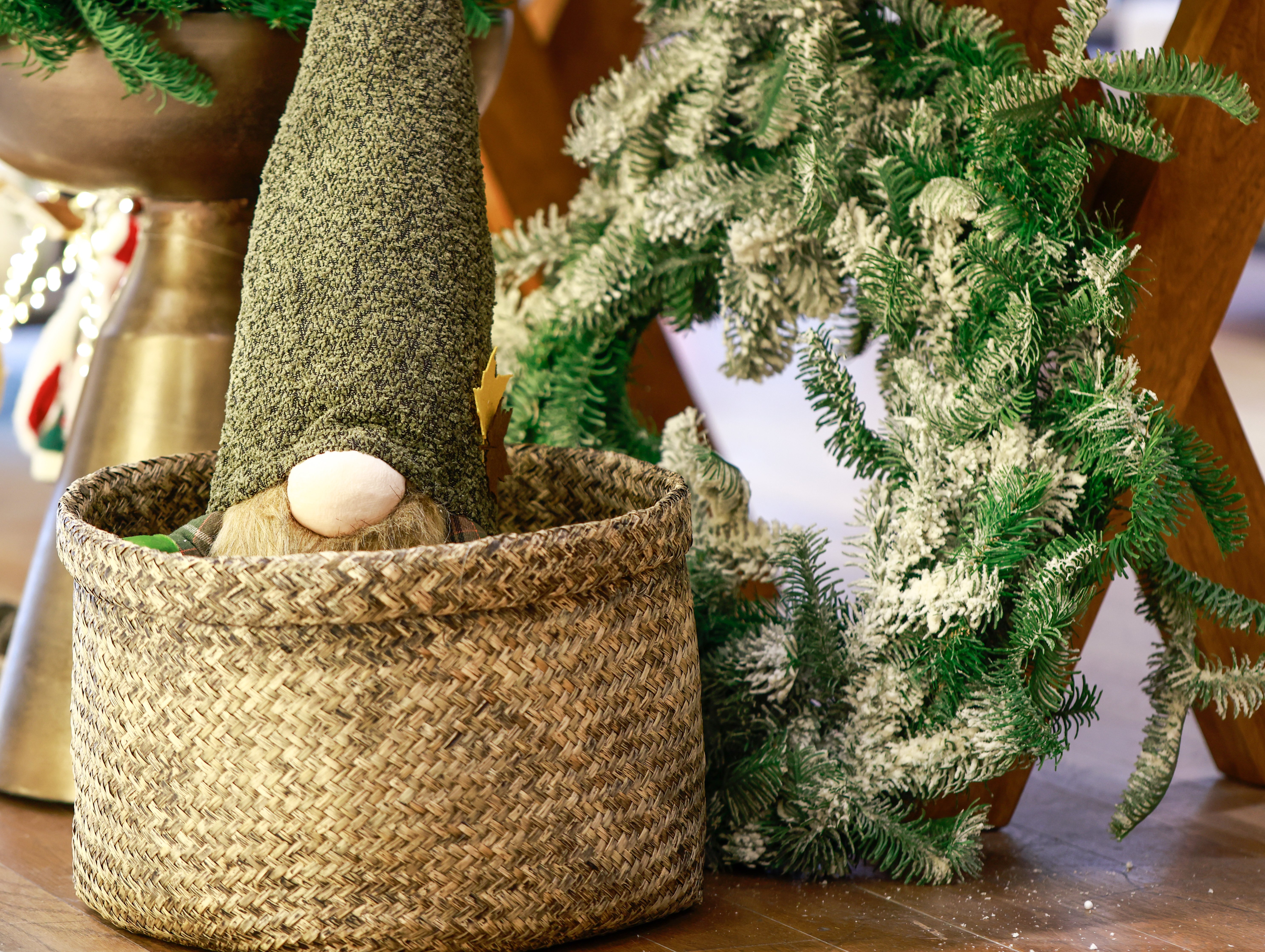 Versatile kitchenware essentials, from cookware to utensils, for effortless meal preparation.